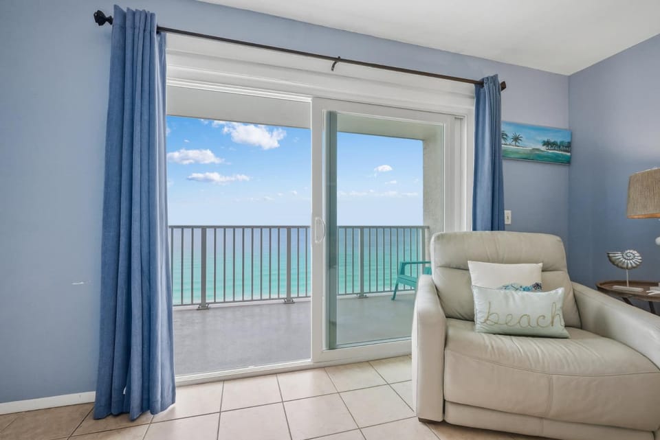 The Summit 1421 - Wake to Gulf Views House in Upper Grand Lagoon