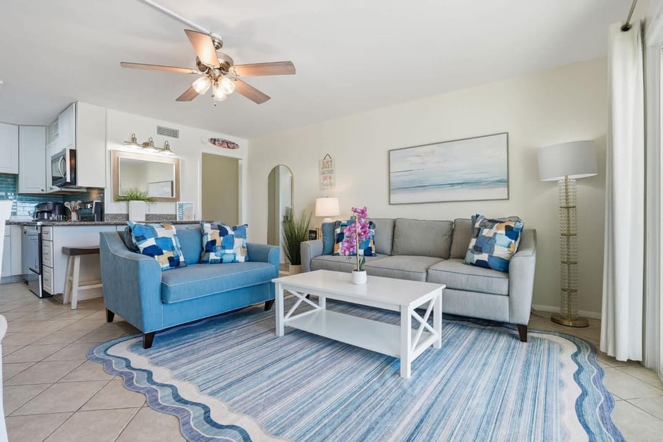 The Summit 926 - One Bedroom Beachfront Condo House in Panama City Beach