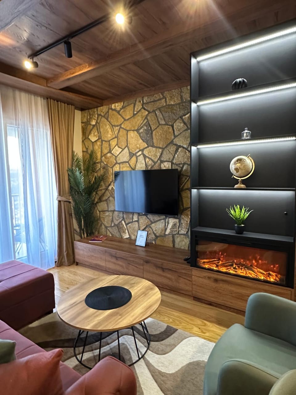 Royal Gardens Lux 743 Apartment in Zlatibor