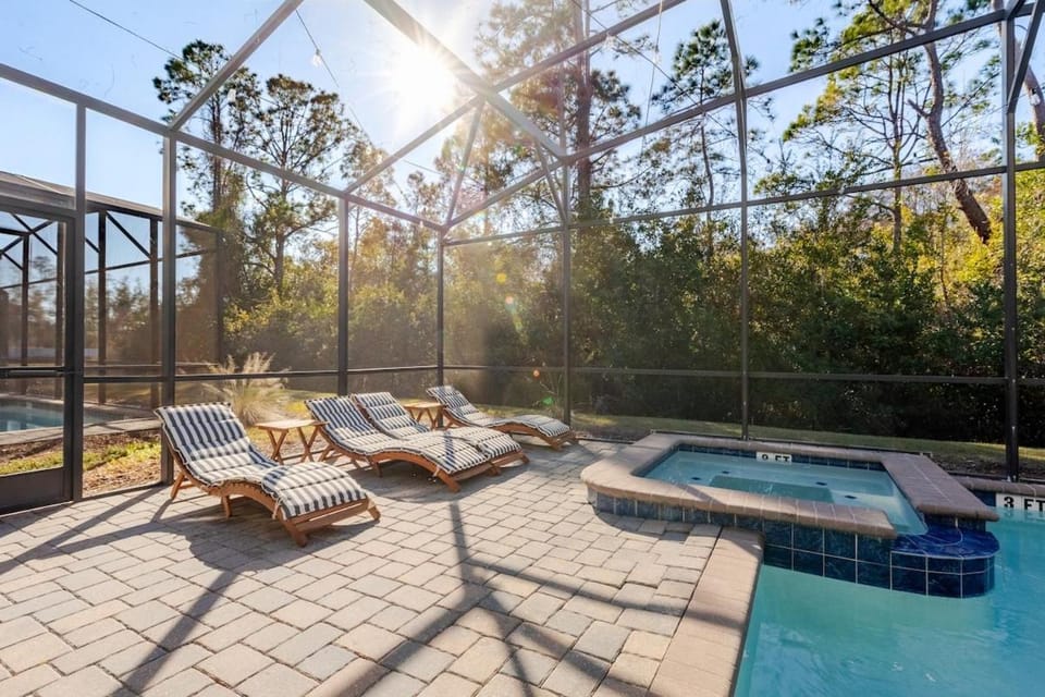 8 BR Resort Home with Pool, Spa and Theater House in Kissimmee