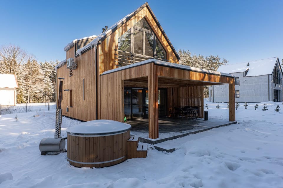 Property building, Winter