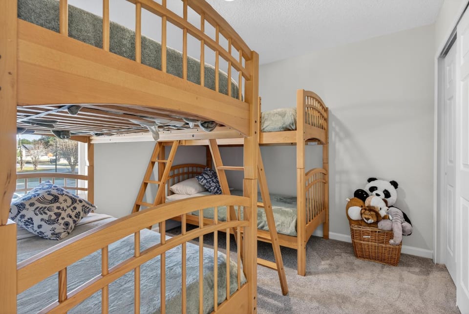 Bed, Bedroom, bunk bed