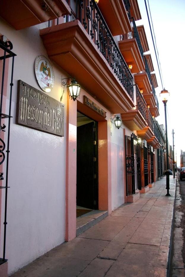 Property building, Facade/entrance