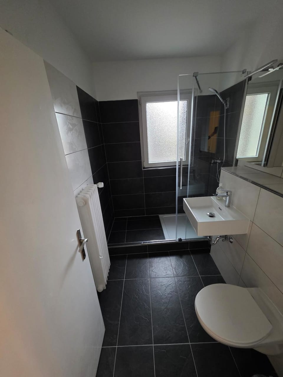 3-Zimmer Wohnung - 3 OG Apartment in Duisburg
