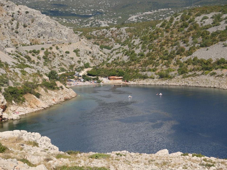 Neighbourhood, Natural landscape, Beach