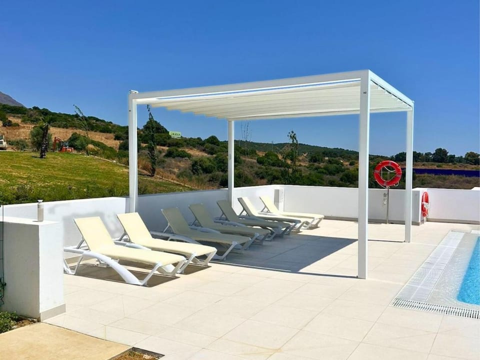 Alcazaba Lagoon & Private Beach Costa del Sol Apartment in Costa del Sol