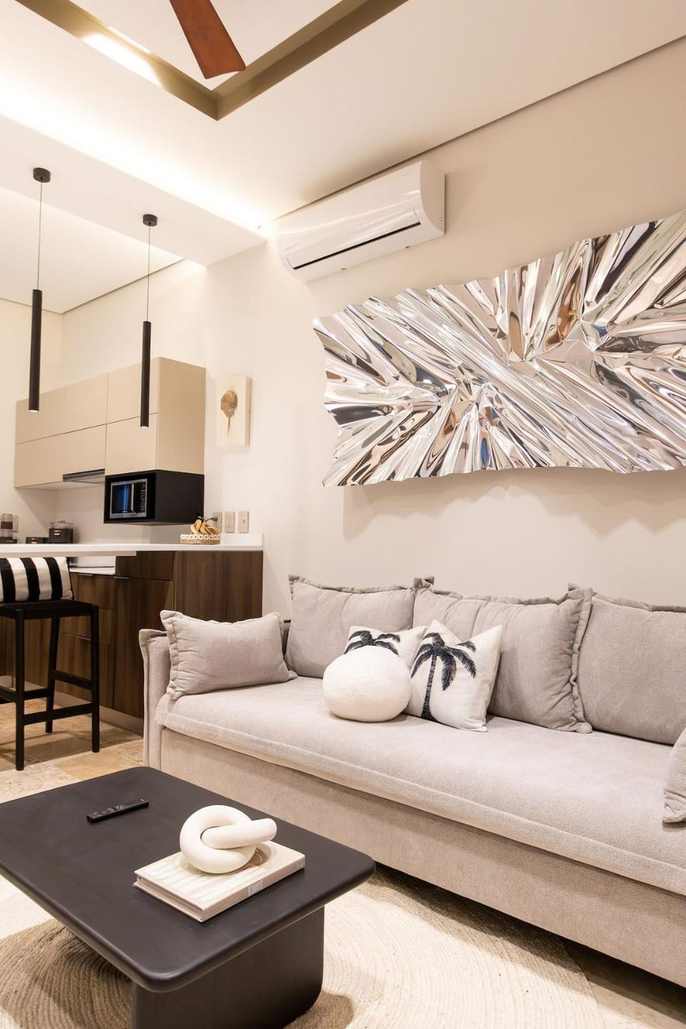 Living room, Seating area, air conditioner