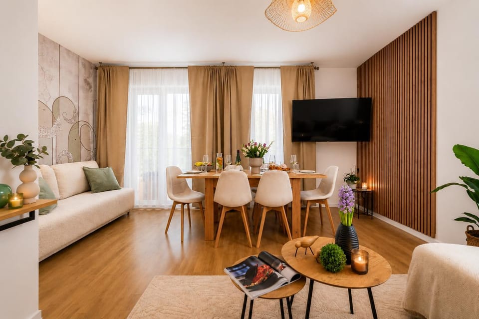 TV and multimedia, View (from property/room), Living room, Seating area, Dining area, heating, internet, air conditioner