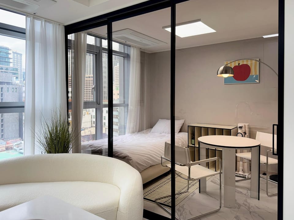 2BR City Hall Station 6min, Myeongdong & Namsan Stay Apartment in Seoul
