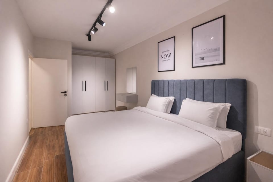 Bed, Photo of the whole room, Bedroom, wardrobe