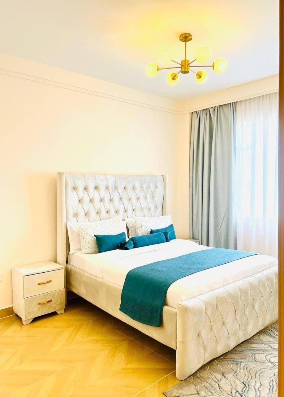 Property building, Restaurant/places to eat, Bed, Photo of the whole room, Bedroom, Swimming pool, Breakfast