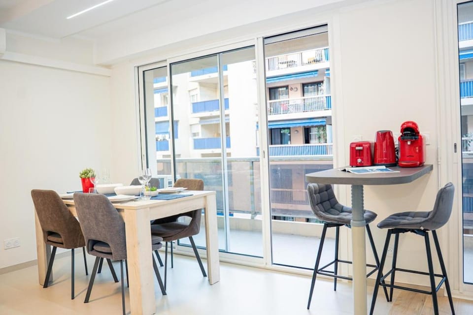 Sublime 2p - 10 min near beaches - Air conditioning - Garage Apartment in Antibes