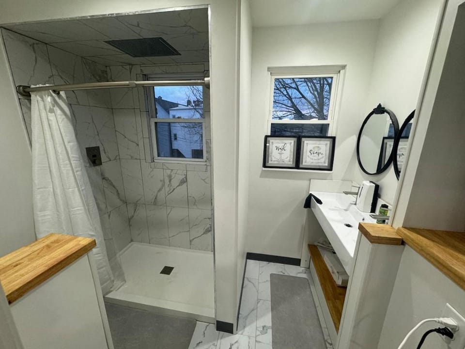Shower, Bathroom