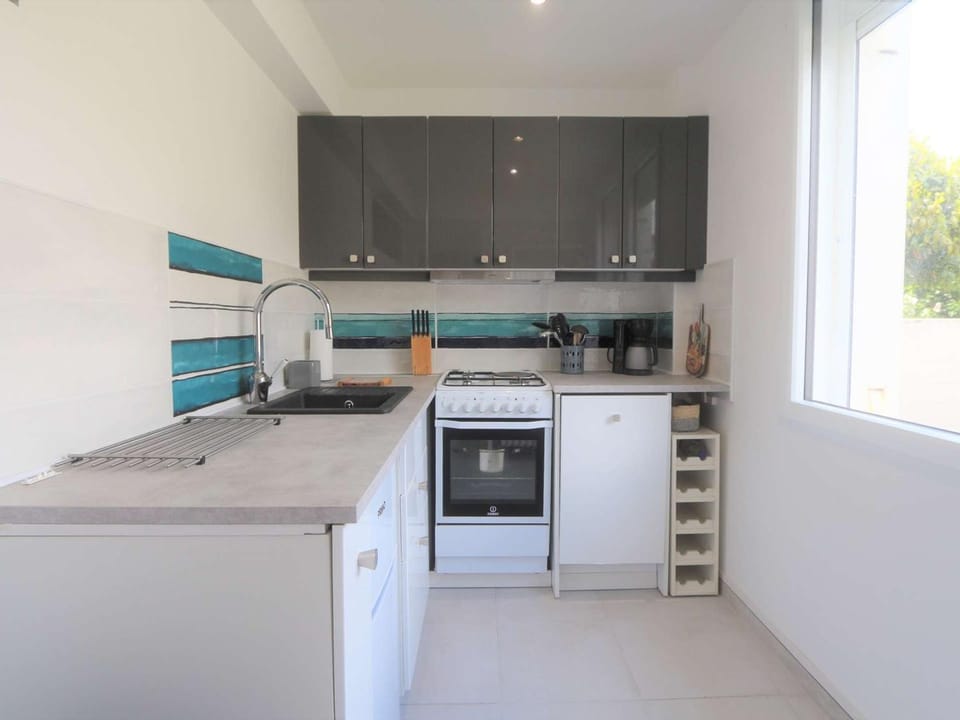 Appartement confortable 150m de la plage avec jardin clos - FR-1-481-186 House in Bénodet