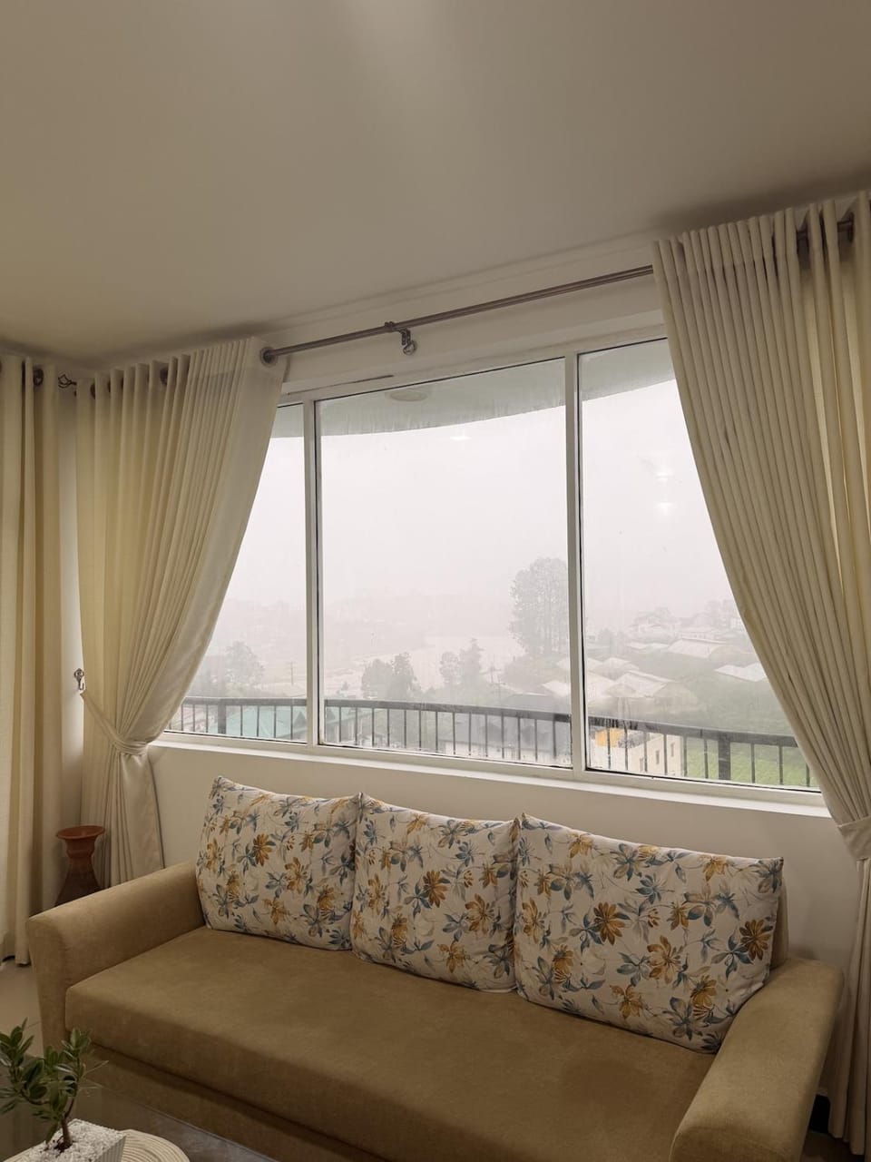 Golden Lion Luxury Residency Apartment in Nuwara Eliya