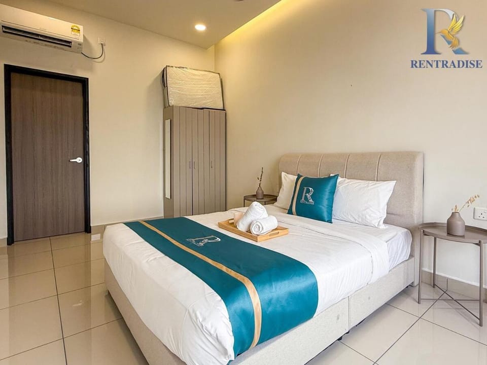 Bed, Bedroom, towels, wardrobe, air conditioner