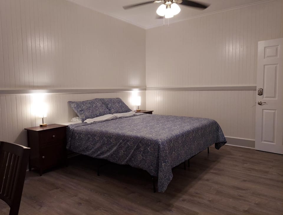 Kekuanaoa Homestead for King bedroom Bed and Breakfast in Hilo