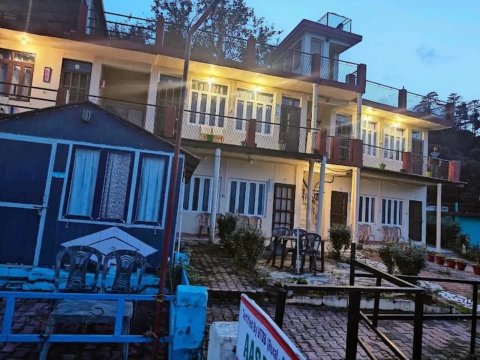 Him-vadi Kausani With Best Rooms In Uttarakhand Bed and Breakfast in Uttarakhand