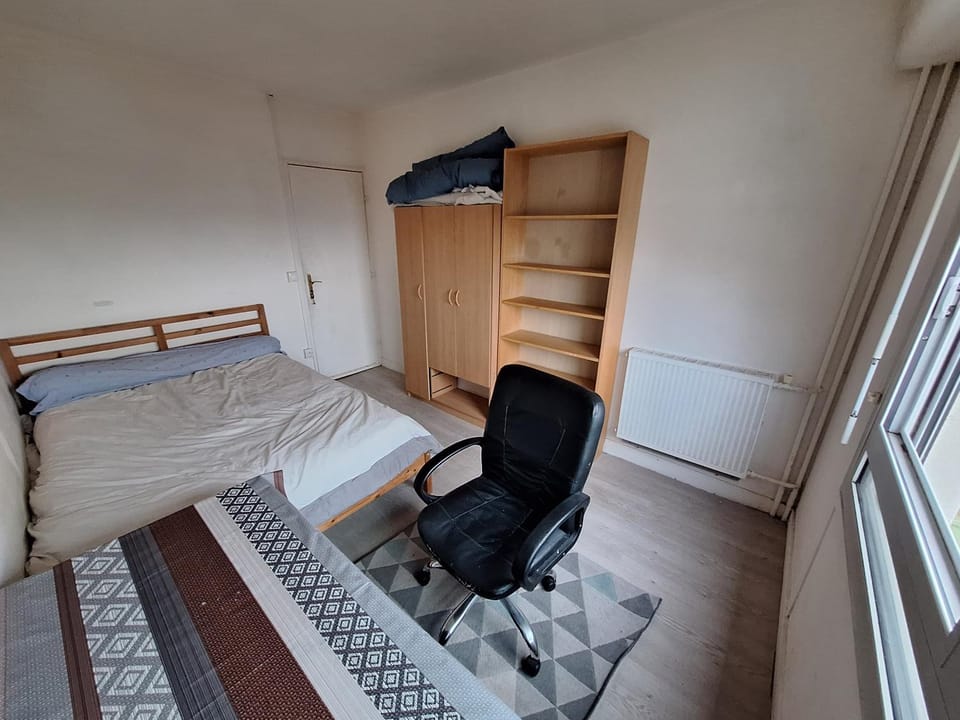 Chambre chez l habitant a Massy proche Paris Orly Saclay Vacation rental in Massy