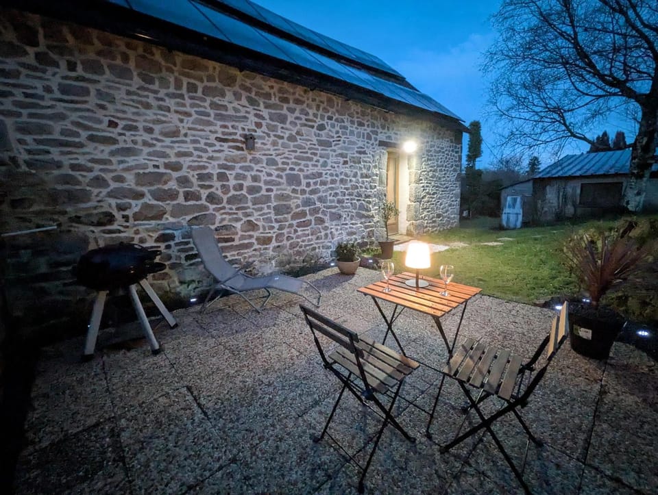 Patio, BBQ facilities, Dining area