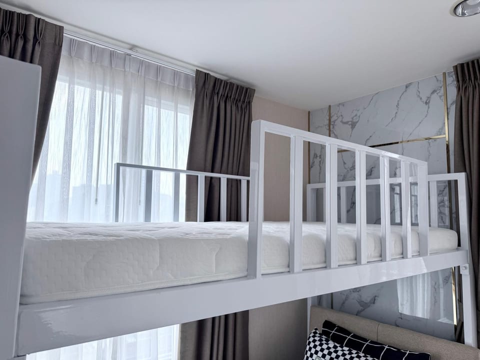 Page65-Bangkok Urban Light & City Rhythm -Ekkamai Apartment in Bangkok