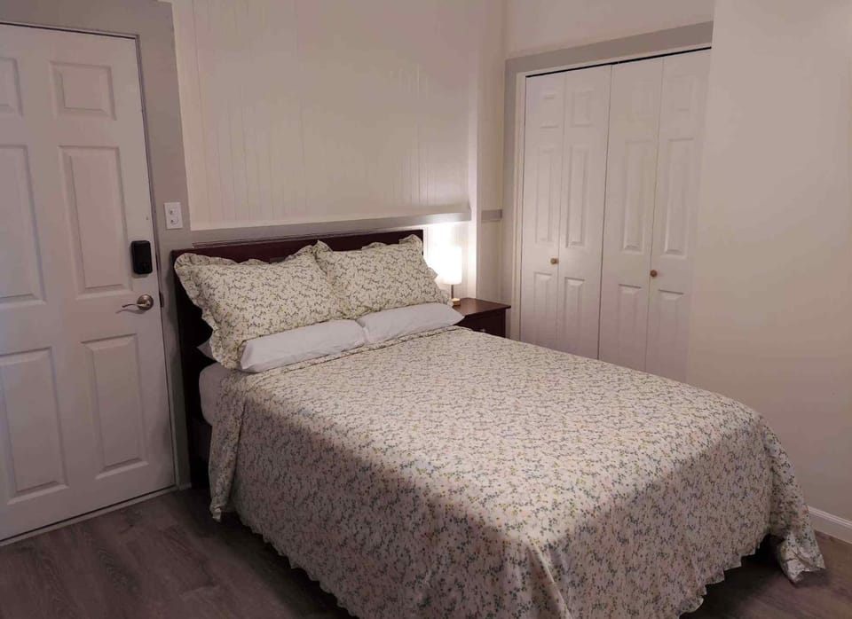 Kekuanaoa Homestead for Double bedroom Bed and Breakfast in Hilo