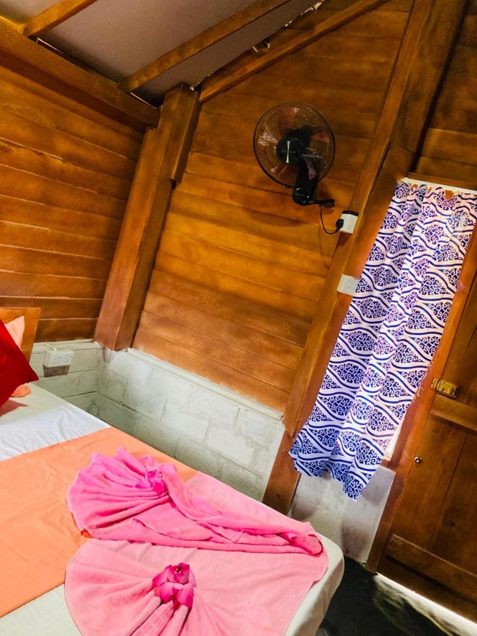 Rooms at Maduka Restaurant Bed and Breakfast in Sri Lanka