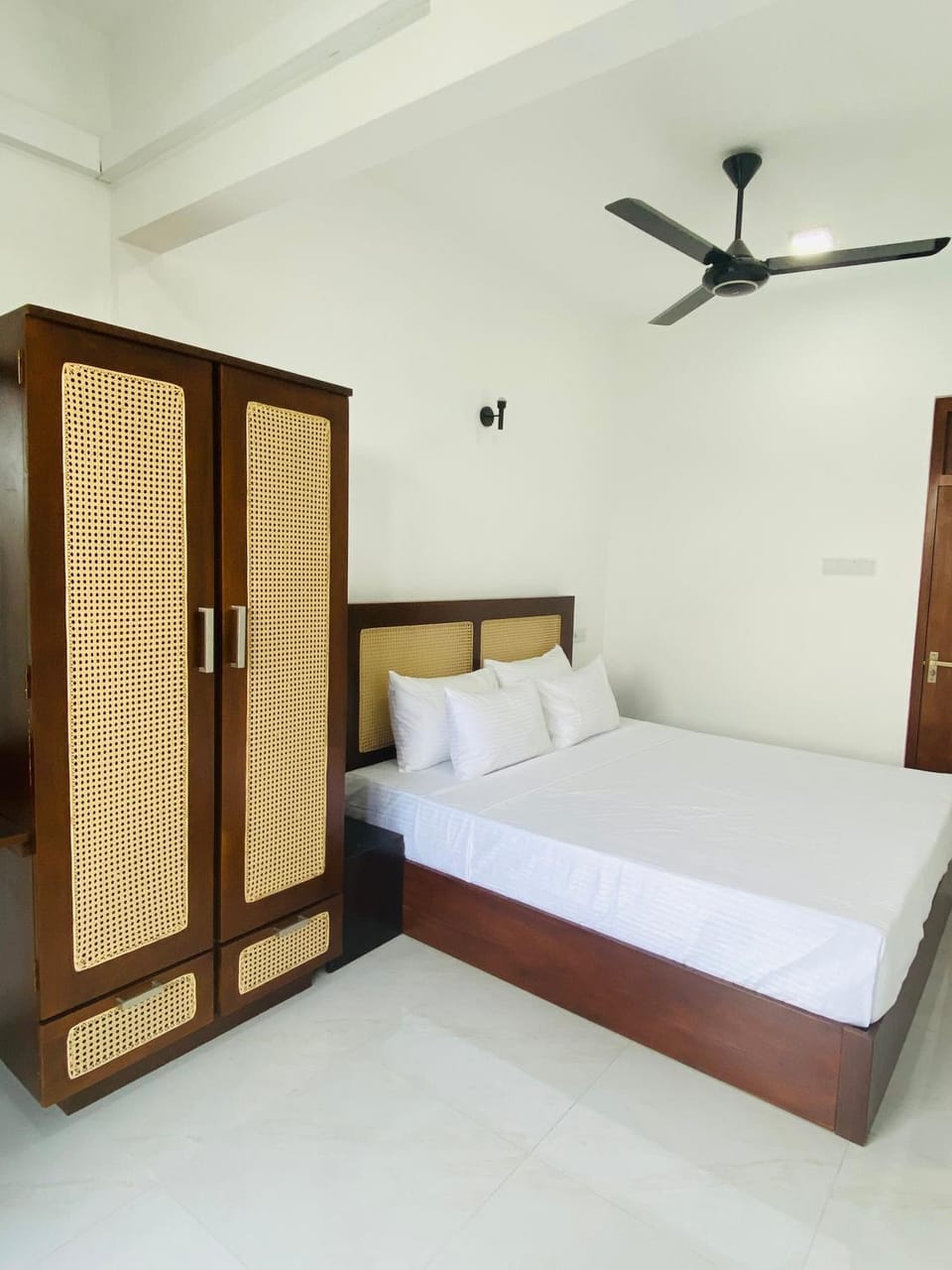 Bed, Bedroom, bidet