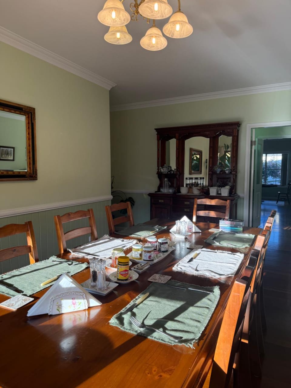 Dining area, Breakfast