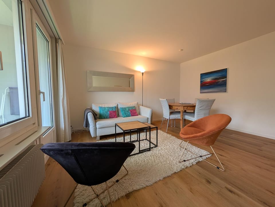 Living room, Seating area, Dining area