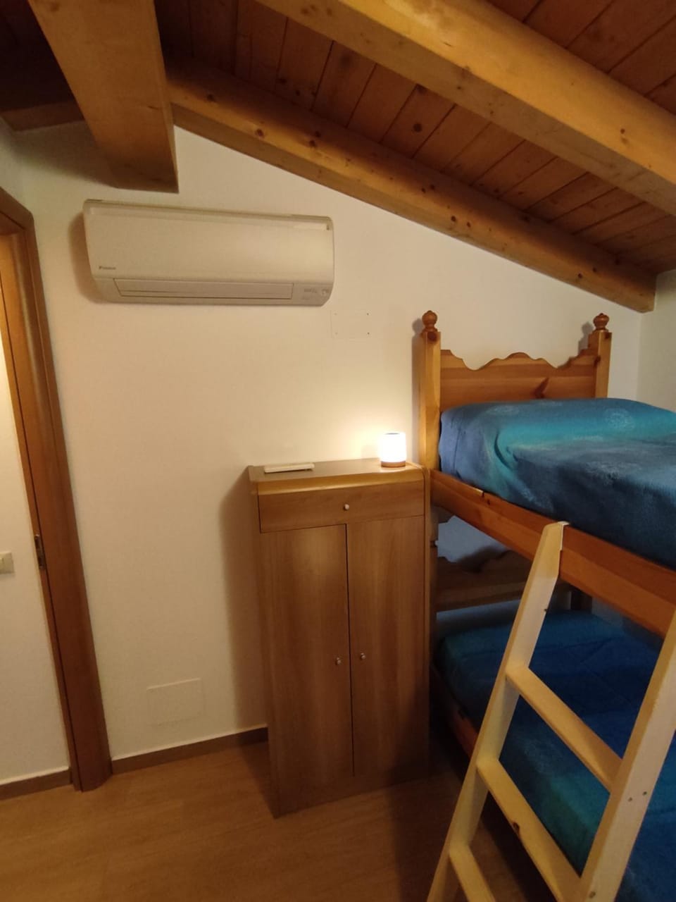 Bed, Bedroom, bunk bed, air conditioner