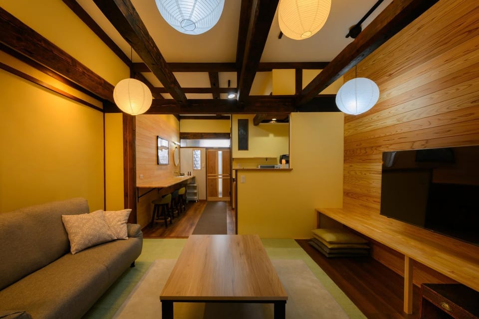 Communal lounge/ TV room, Living room