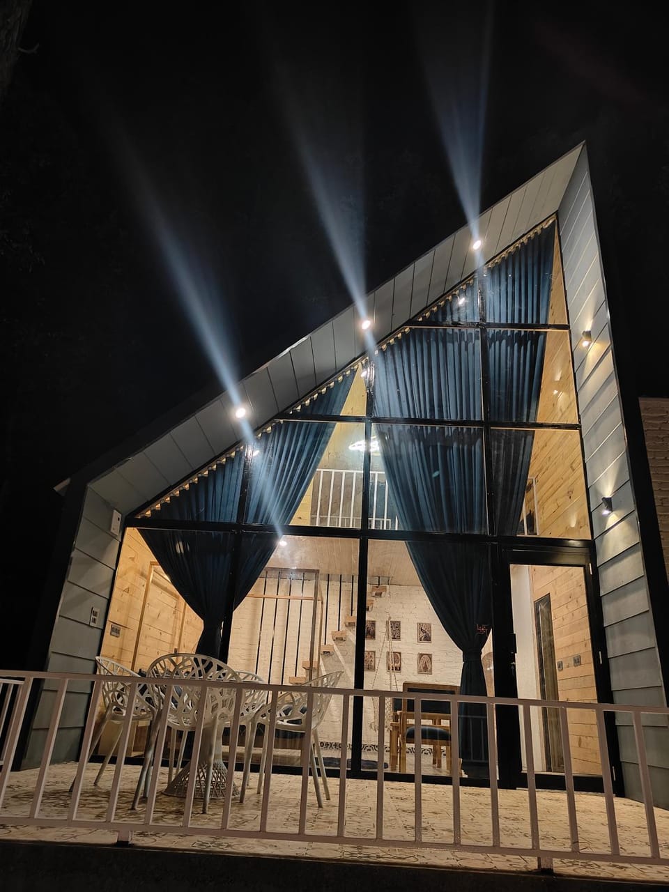 The alpine aura by lake & woods Hotel in Uttarakhand