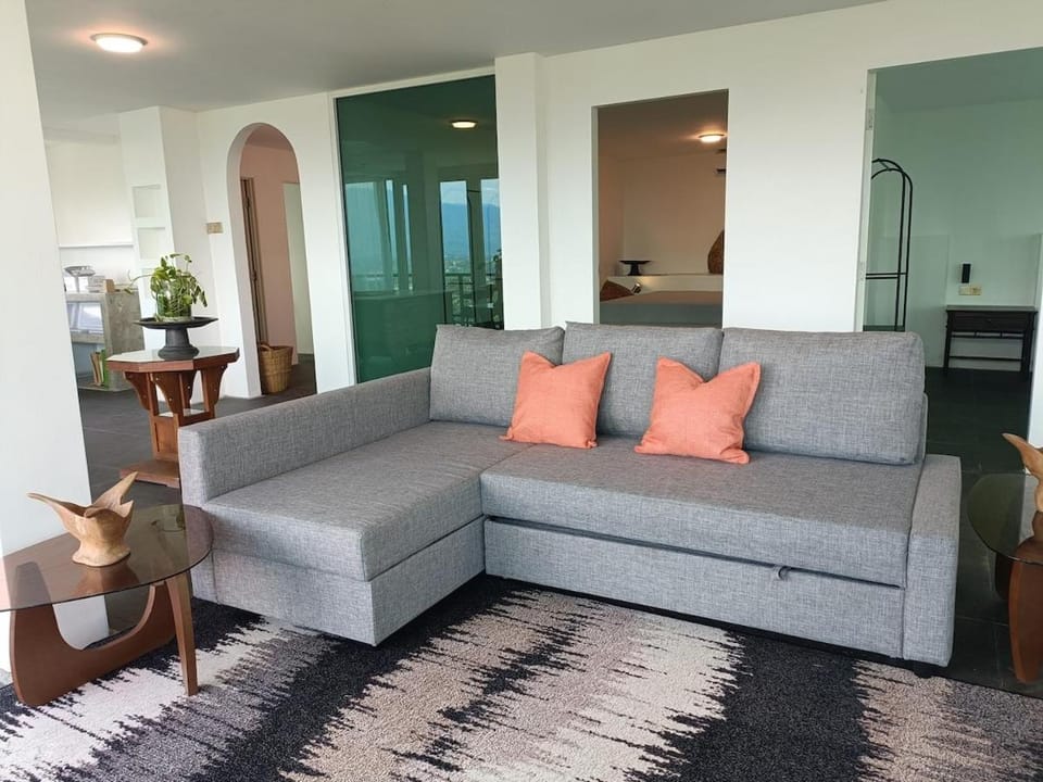 Spacious & Scenic View with Swimming Pool Aza Sunset Villa 2 Apartment in Kedah