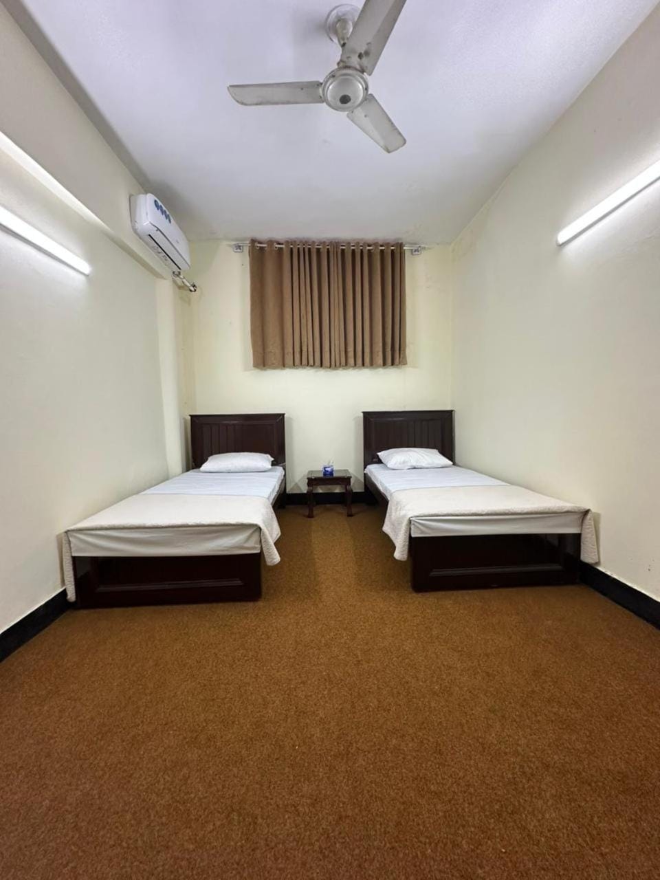 Photo of the whole room