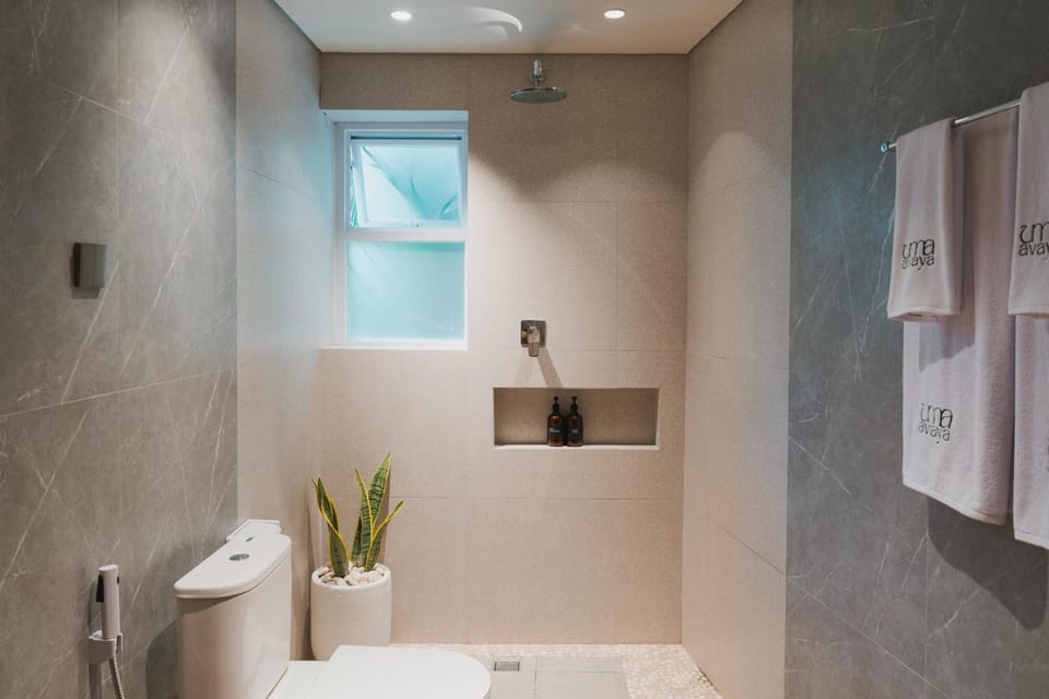 Shower, Bathroom, towels