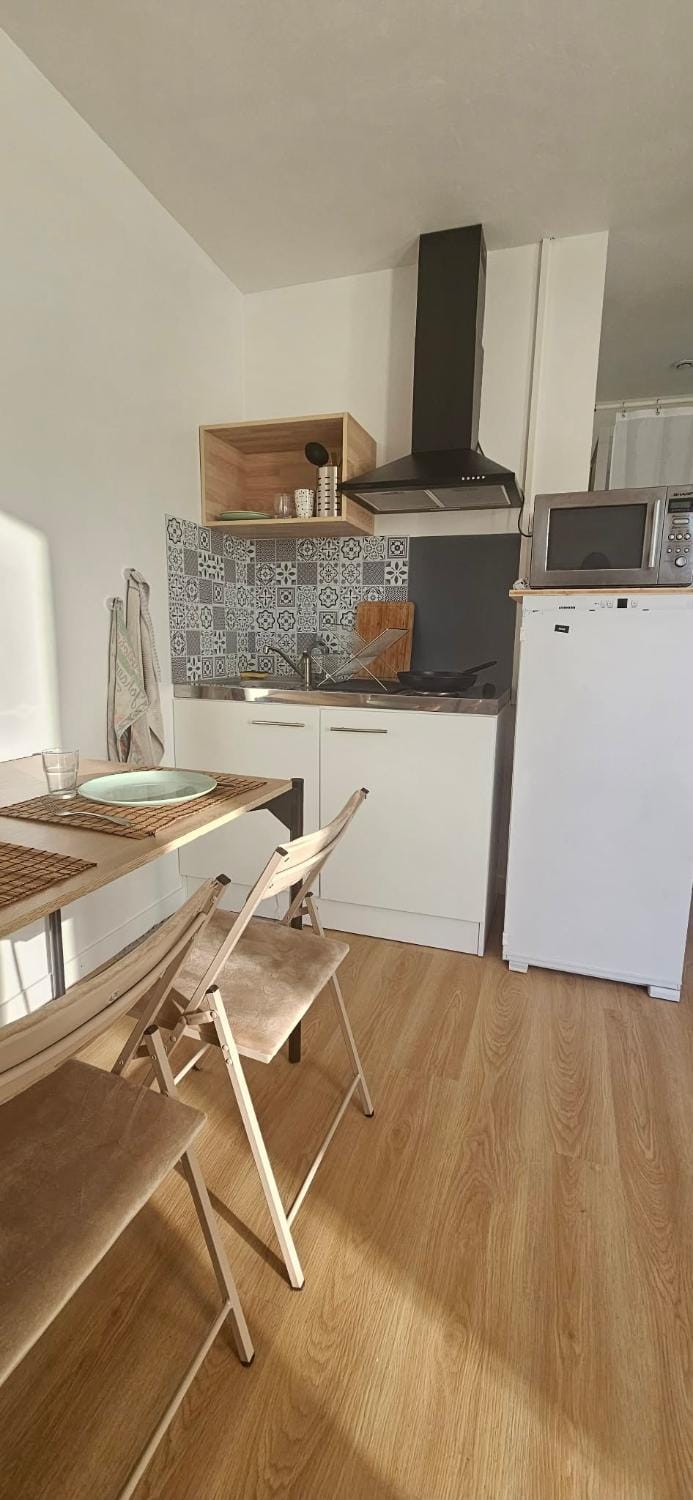 Studio Indépendant au calme Bed and Breakfast in Pays de la Loire