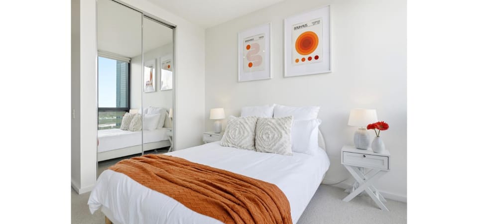 Bed, Bedroom