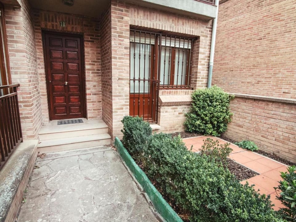 Property building, Day