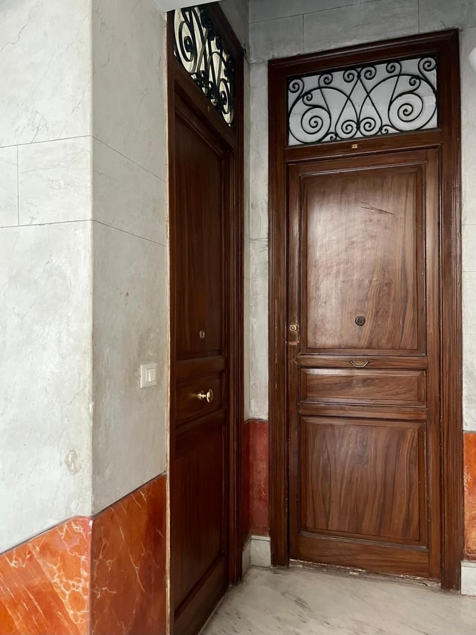 Facade/entrance