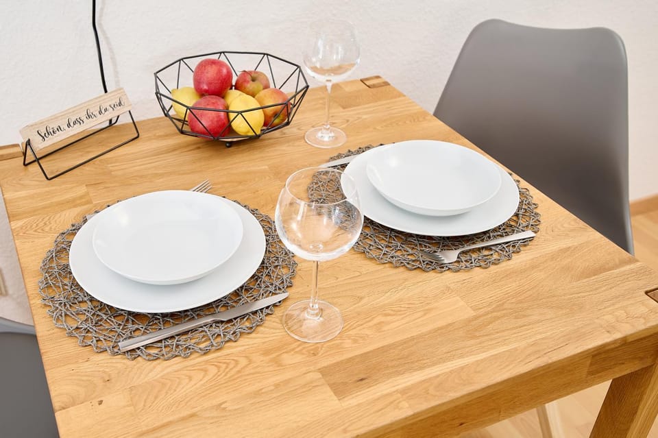 Food and drinks, Dining area, Food