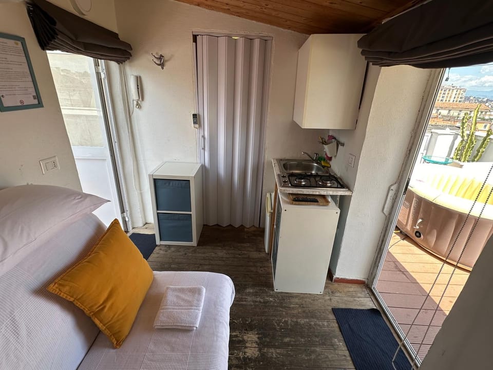 Tiny Nest Over Naples, Private Panoramic Terrace Campground/ 
RV Resort in Naples