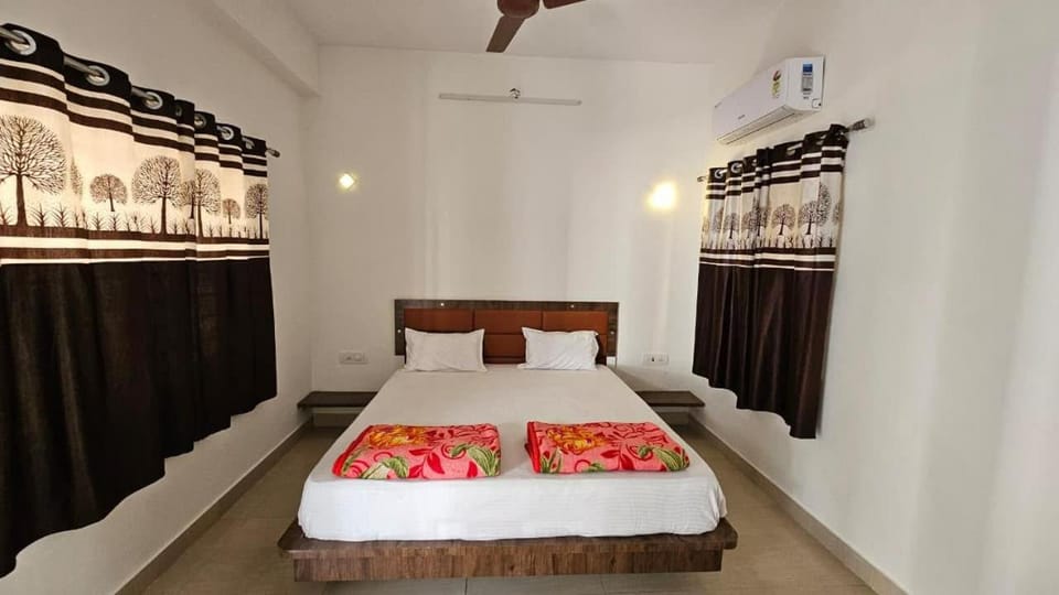 HOTEL LUNAI SADAN DWARKa Vacation rental in Gujarat