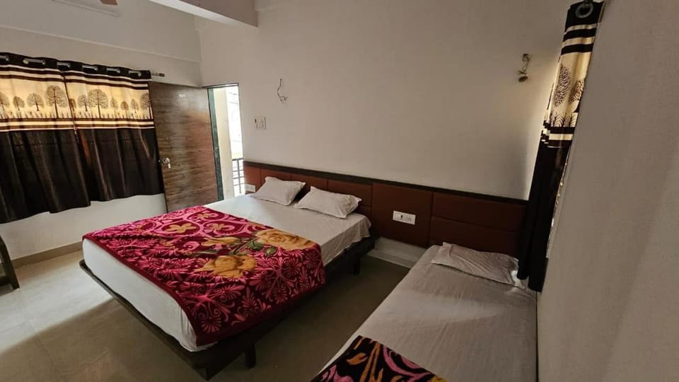 HOTEL LUNAI SADAN DWARKa Vacation rental in Gujarat