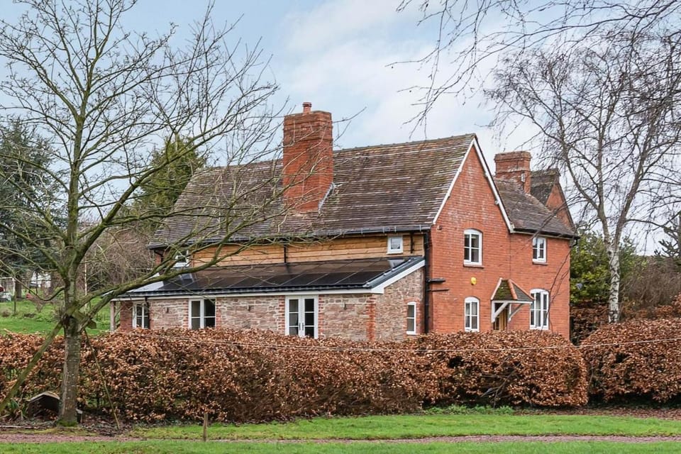 Luxury country oak beamed peaceful retreat House in Malvern Hills District