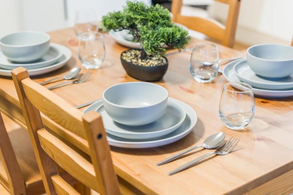 Food and drinks, Dining area, Food