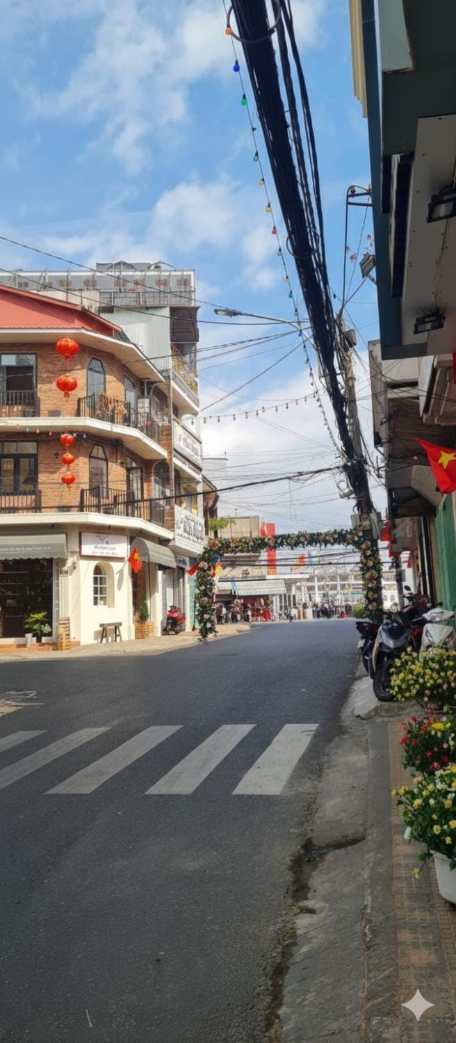 Day, Neighbourhood, City view, Street view, Location