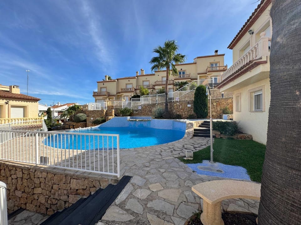 Beachnear terraced house with wonderful sea-views House in Marina Alta