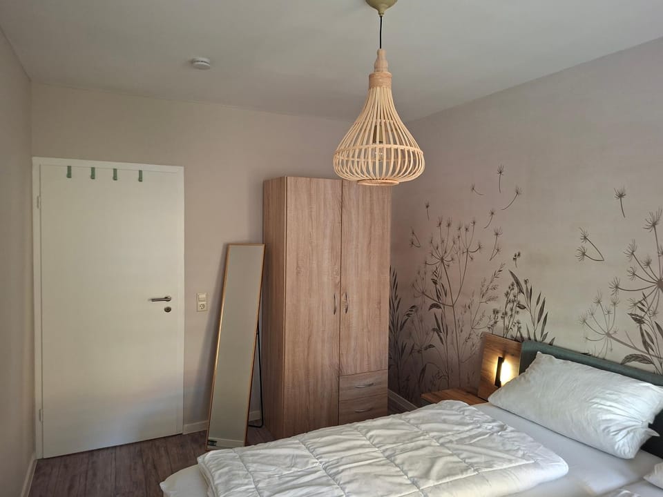 Bedroom, wardrobe