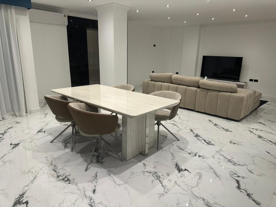 Communal lounge/ TV room, TV and multimedia